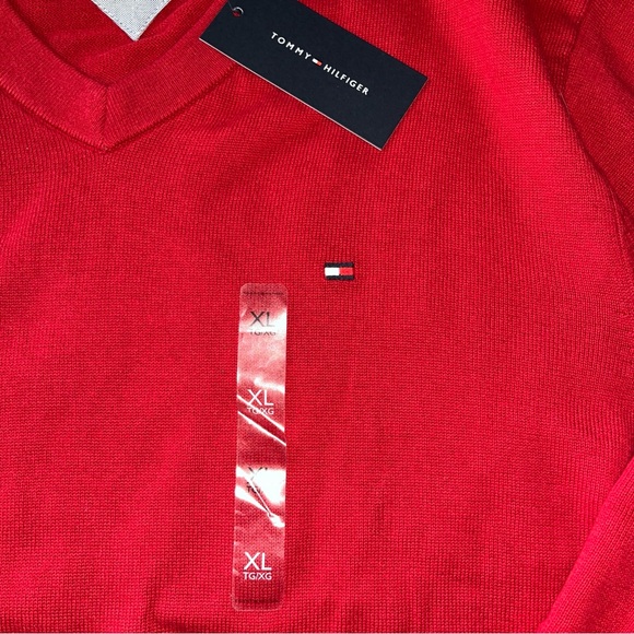 New TOMMY HILFIGER ESSENTIAL V-NECK SWEATER Men XL 100% cotton red long sleeve - Picture 2 of 12